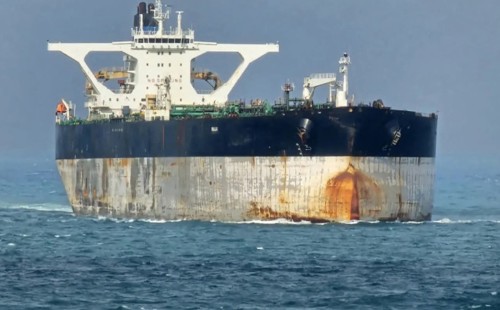 রাশিয়ান তেলবাহী জাহাজ আটক করলো মার্কিন বাহিনী