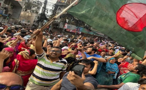 ২৪ এর জুলাই আন্দোলনে সক্রিয় অংশগ্রহন করেছিলেন  একজন সাহসী দেশপ্রেমিক  পুলিশ সদস্য আপনাকে।। স্যালুট