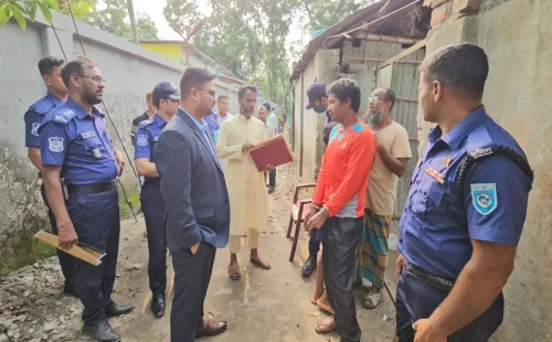 কলেজছাত্রীকে টাকার বিনিময়ে ঘুরতে যাওয়ার প্রস্তাব, যুবকের কারাদণ্ড জেলা প্রতিনিধি জেলা প্রতিনিধি পঞ্চগড়